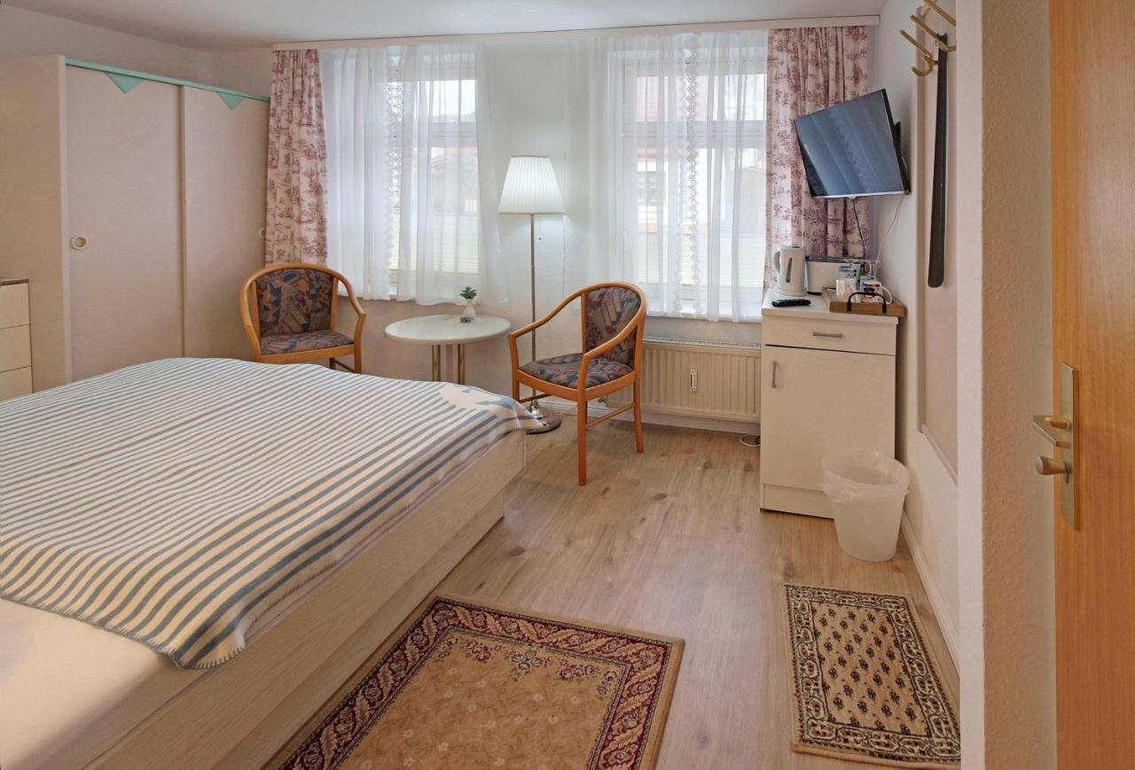 Ferienzimmer In Der Villa Ostseelilie 萨斯尼茨 外观 照片