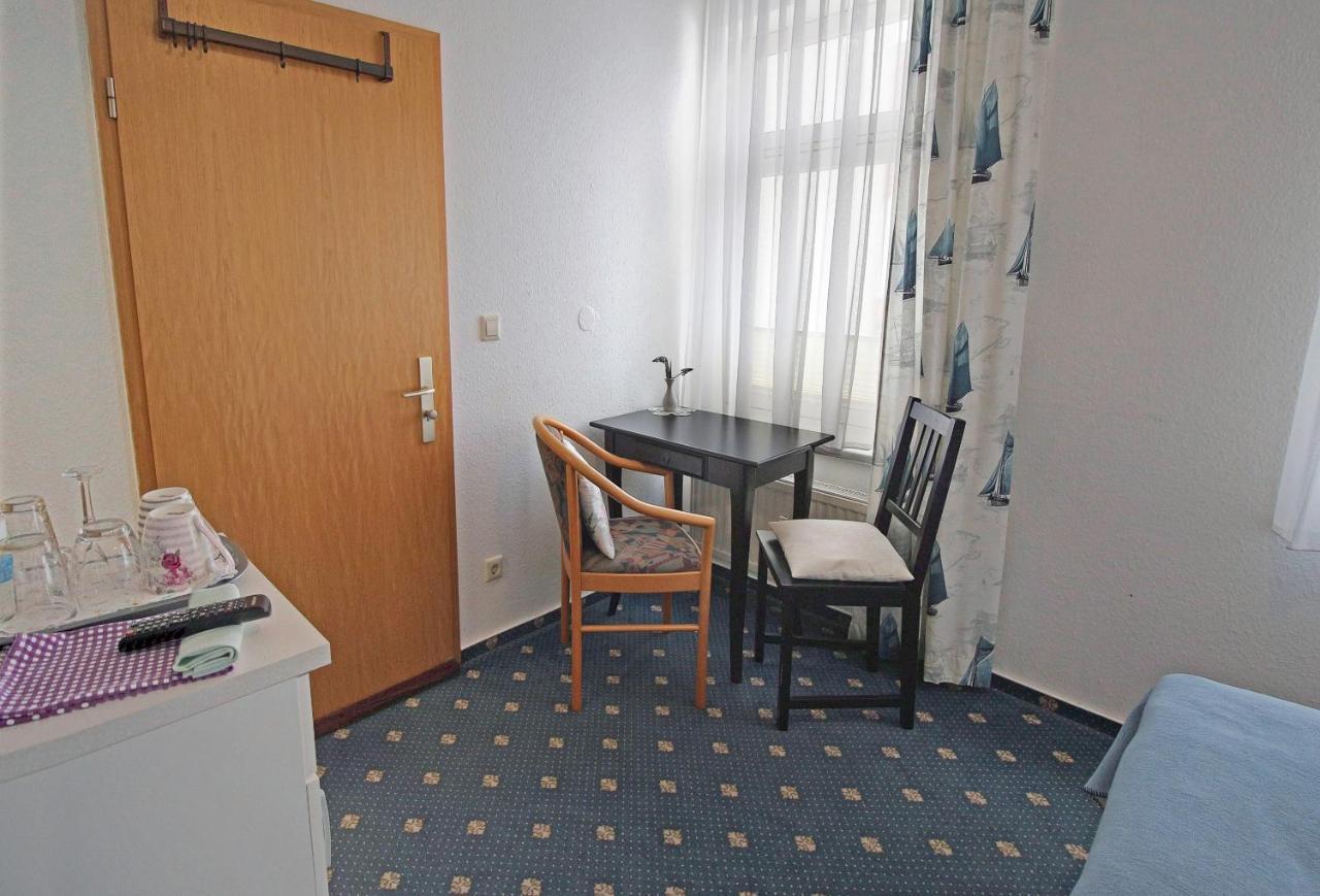 Ferienzimmer In Der Villa Ostseelilie 萨斯尼茨 外观 照片